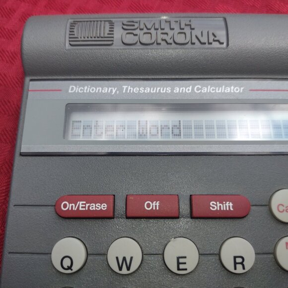 Vintage Handheld Smith Corona Spell Mate II - Picture 4 of 4